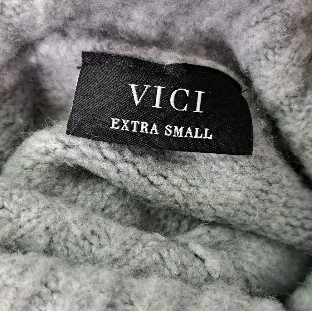 Vici Gray Soft and Cozy Sweater Size XS